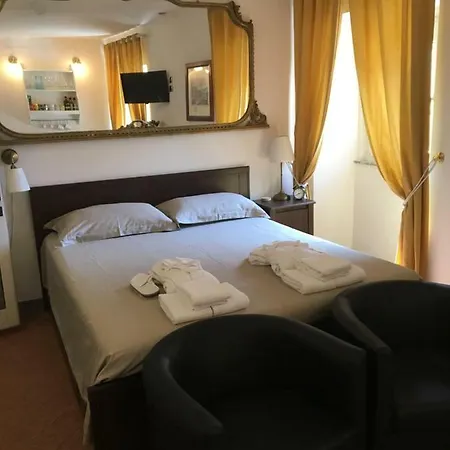 Appartement M9 Pantheon Attic 10